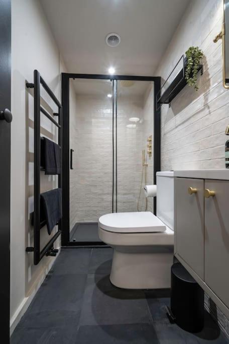 Chic Cotswold Tiny Home - Oddity House Blockley Exteriér fotografie