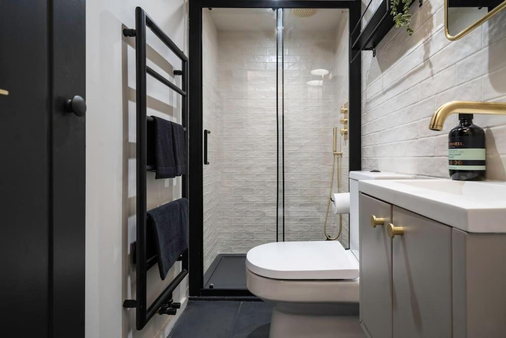 Chic Cotswold Tiny Home - Oddity House Blockley Exteriér fotografie